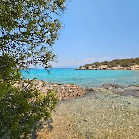 Petit Paradis Grec