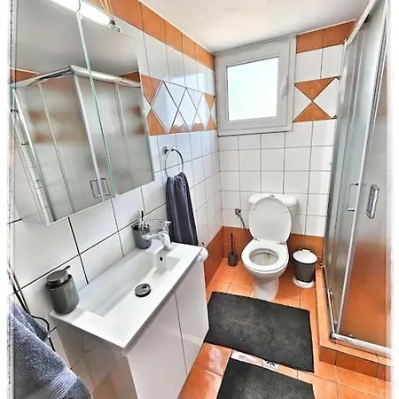 Petit Paradis Grec בית נופש Loukaiti