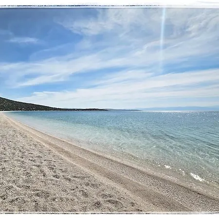 Petit Paradis Grec Loukaiti